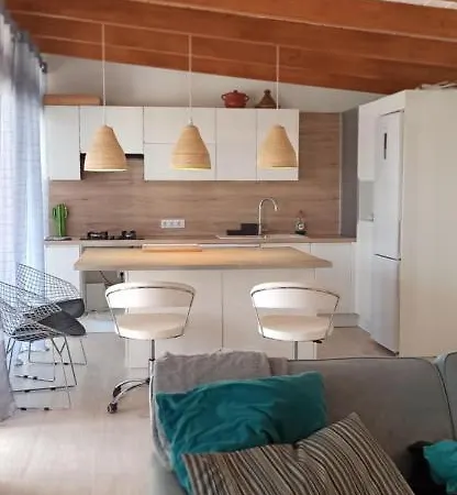 Ferienhaus Beautiful With Wifi And Free Parking